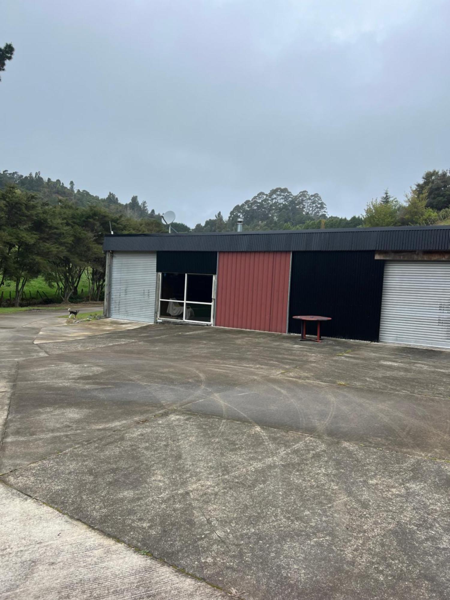 Self Contained Open Shed Space Wainui  Eksteriør bilde