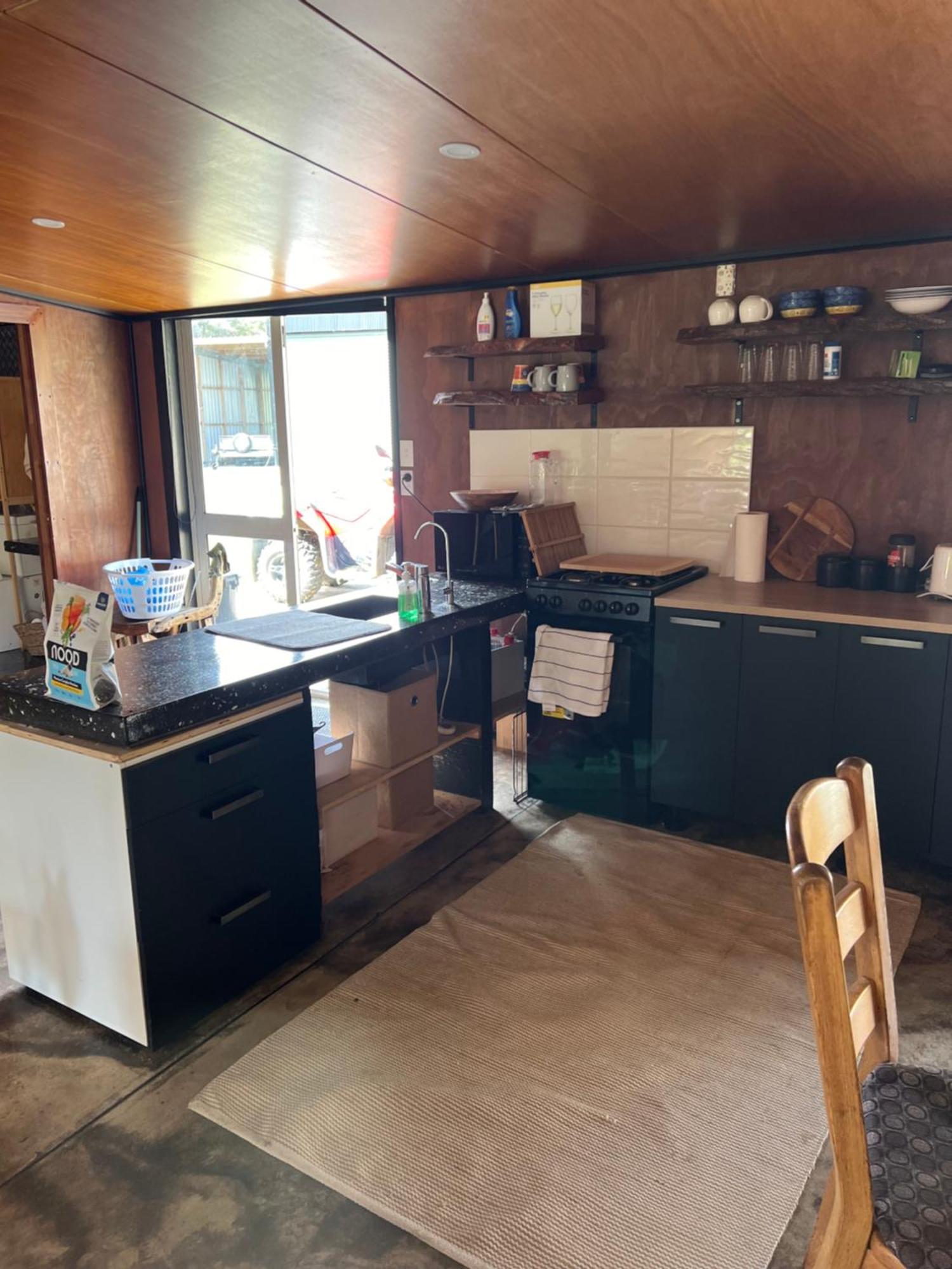 Self Contained Open Shed Space Wainui  Eksteriør bilde